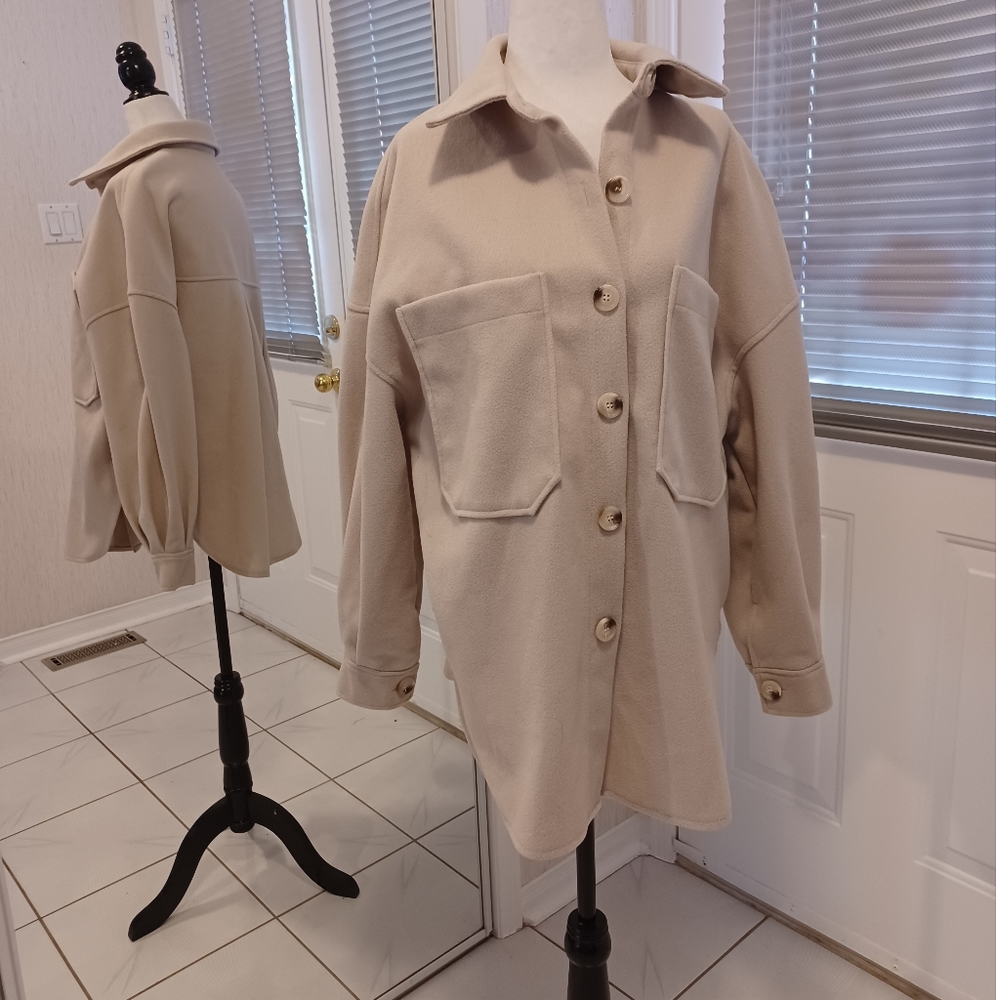 4/$60 Cream Light Jacket/Thick Shirt - Size Small